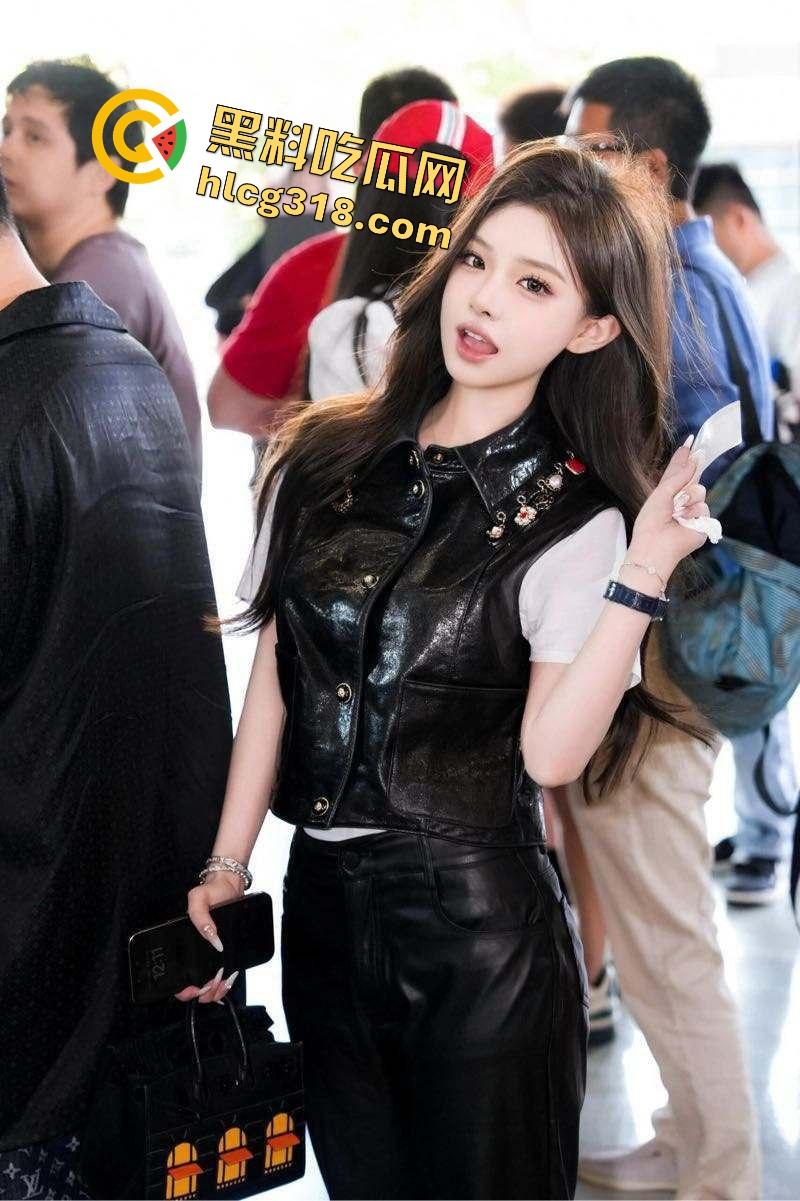 后入有多顶？看到那骚屁屁撞击弹起来，99%男人当场缴械，女友自己动最要命，后入反弹那一下你能挺多久？-7