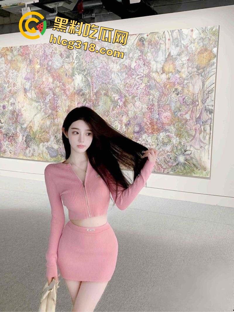 后入有多顶？看到那骚屁屁撞击弹起来，99%男人当场缴械，女友自己动最要命，后入反弹那一下你能挺多久？-13