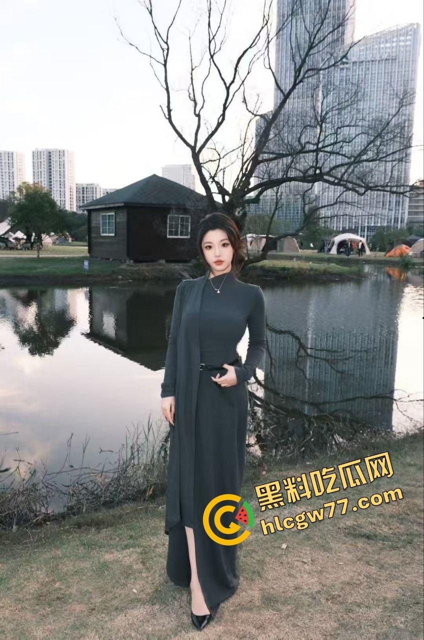 安徽文达信息工程学院【王忠燕】背着男友约炮劈腿 眼镜骚鸡主动骑乘榨精 反差惊人！-1