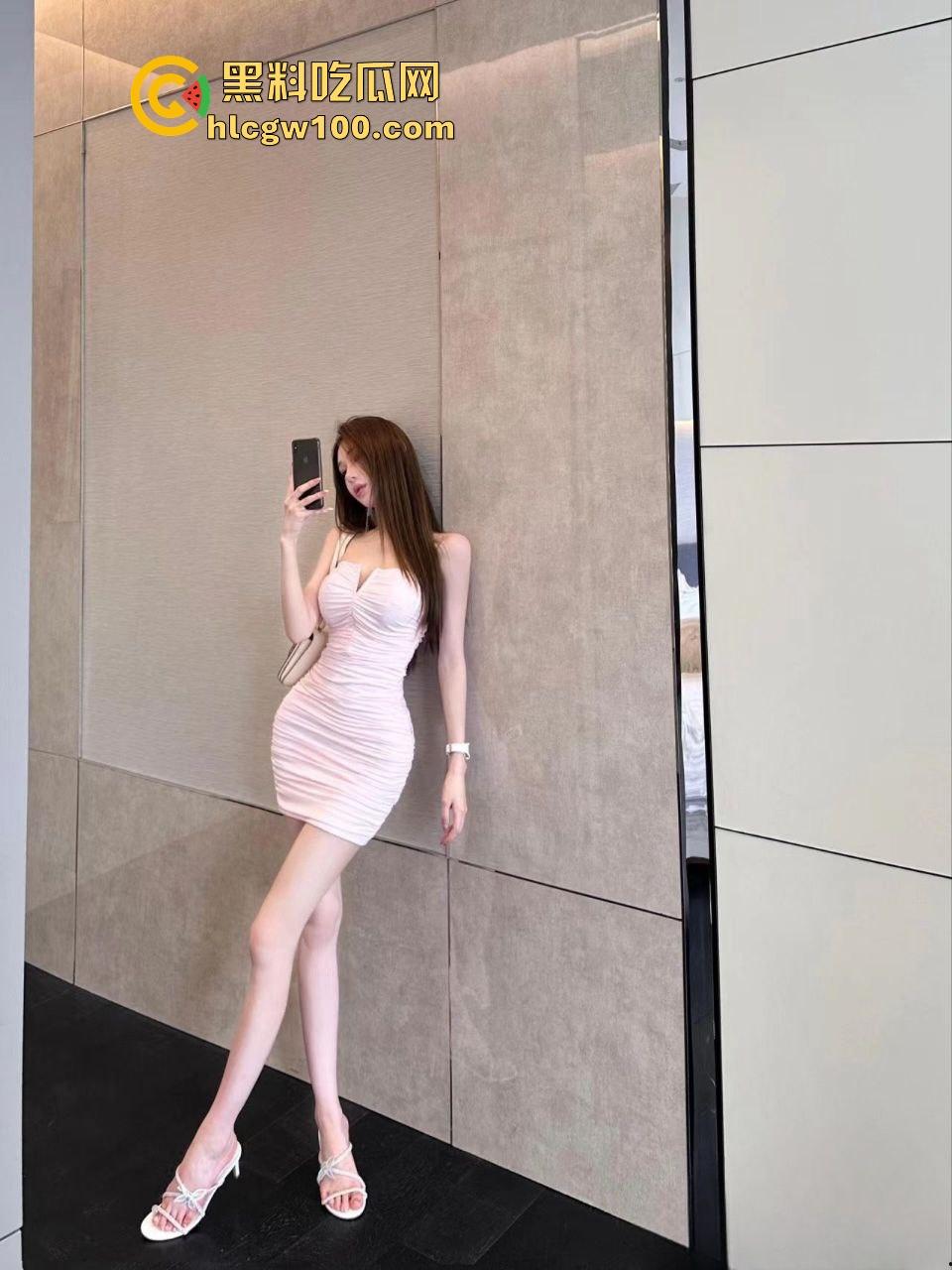 大屌大佬五菱宏光约正妹，车震中国传媒大学『孙然然』爽的屁股抖到抽搐，还为你带尾巴！-3