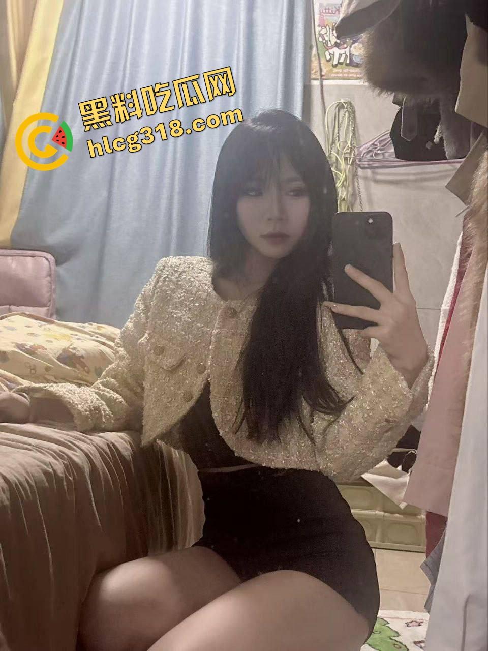 炮架上肛口鲍眼齐开花,涂满油的骚狗被连续打桩,100分钟,小母狗高潮喷到电路短路都没停机!-1