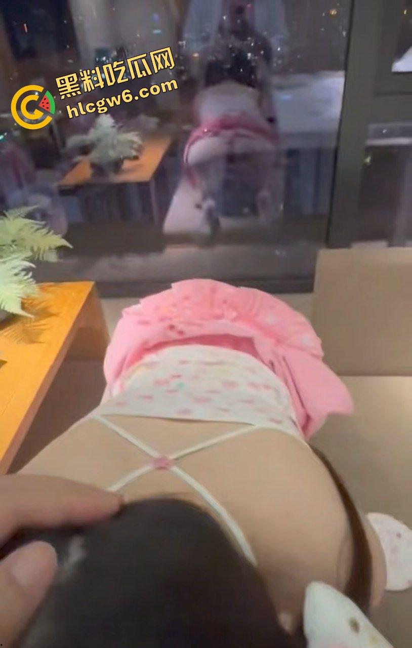 抖音极品双马尾小萝莉反差少萝『乃酱』福利姬身份泄密 舔吸金主鸡巴后入爆操!独家曝光流出!-4