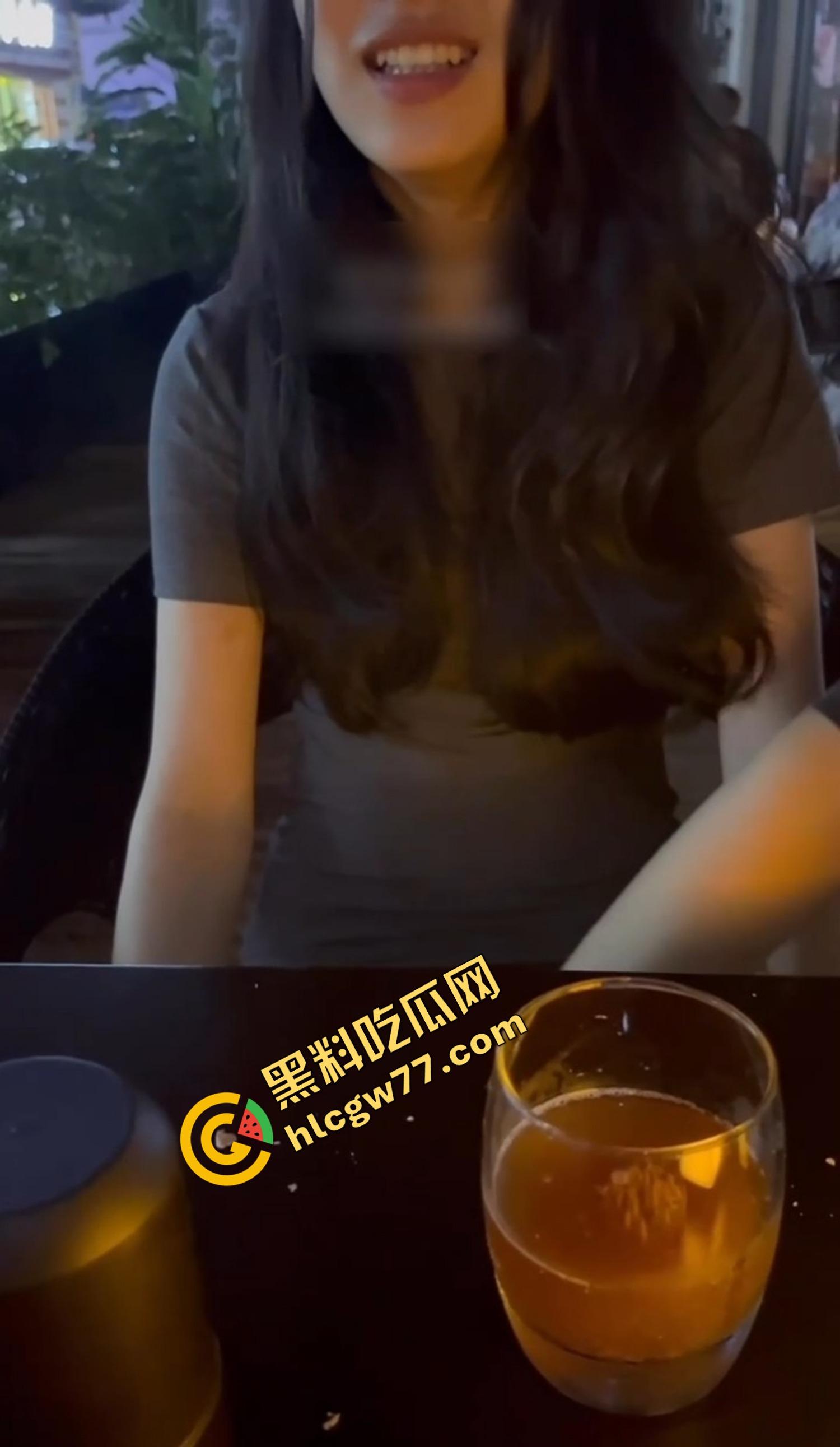 广州大学城学生妹『李璐』喝酒装纯,路上就开始抠逼湿了,开房换情趣内衣打桩到天亮,退房前还补一炮!-7