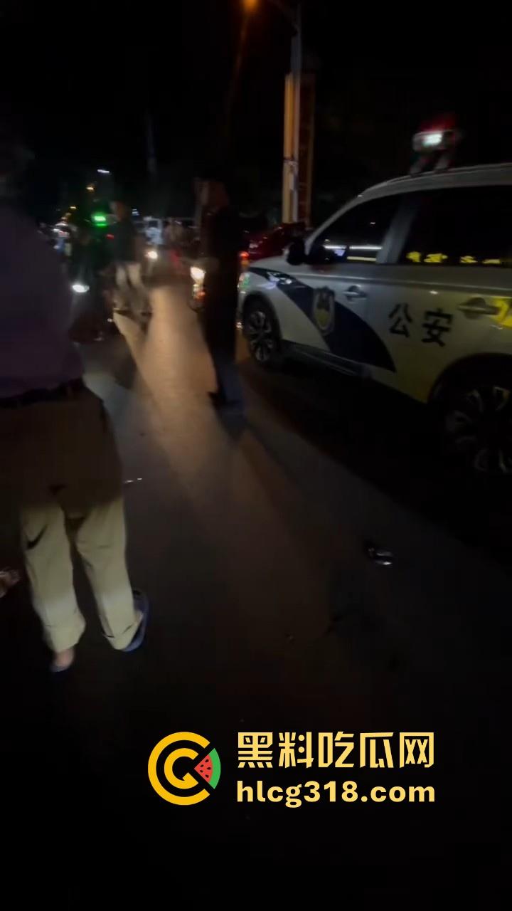 湖南长沙肌肉猛男操死站街女！现场已被警察封锁现场 这得多猛啊能把人操死！-8