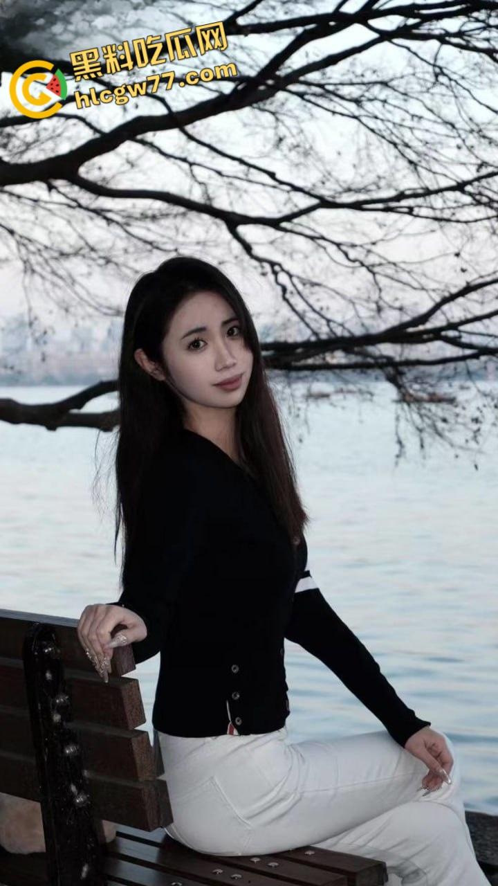 吉林大学舞蹈生【刘雪】修长身材和优雅气质，被男朋友调教成淫荡母狗 ！-2