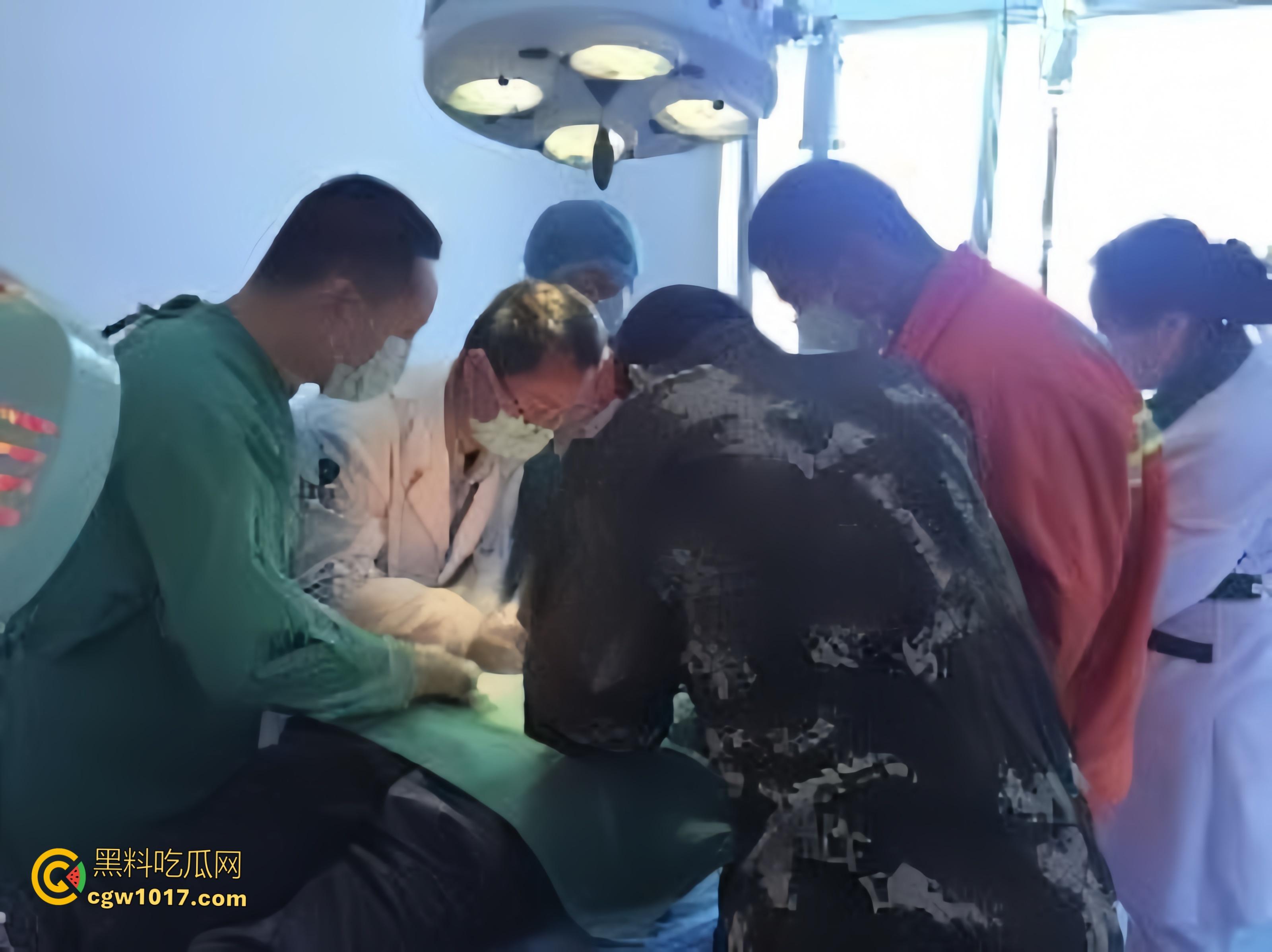 小说照进现实,男子追求刺激螺母自慰,勃起后被螺母卡住,消防人员和医生同时出动,解救被困阴茎 !-2