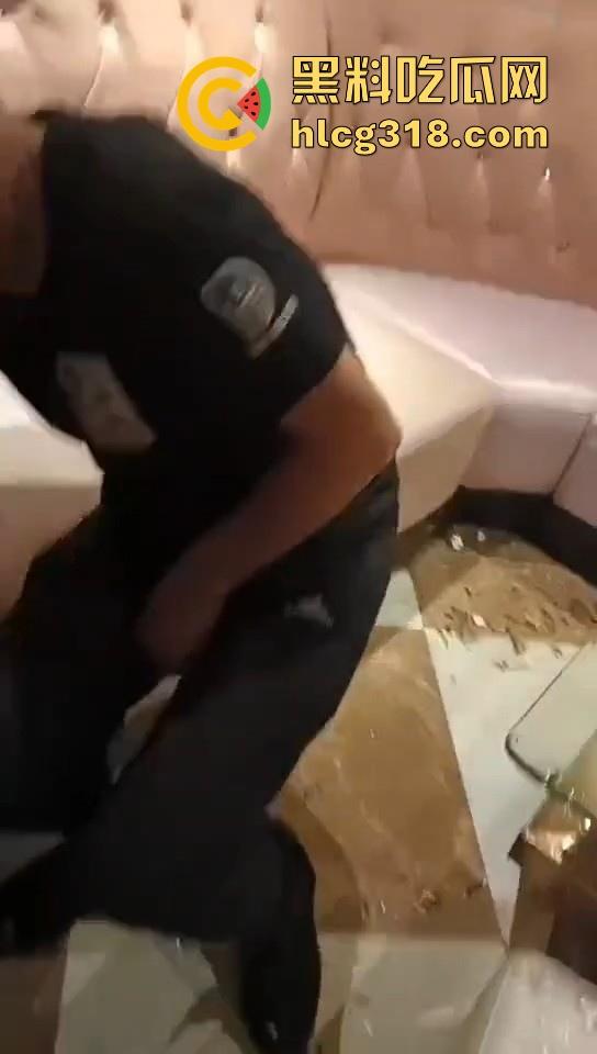 广东汕头潮阳自然局局长【欧镇武】被老婆抓奸咬坏鸡巴 嘶~这恐怕不止有点疼呀!-7