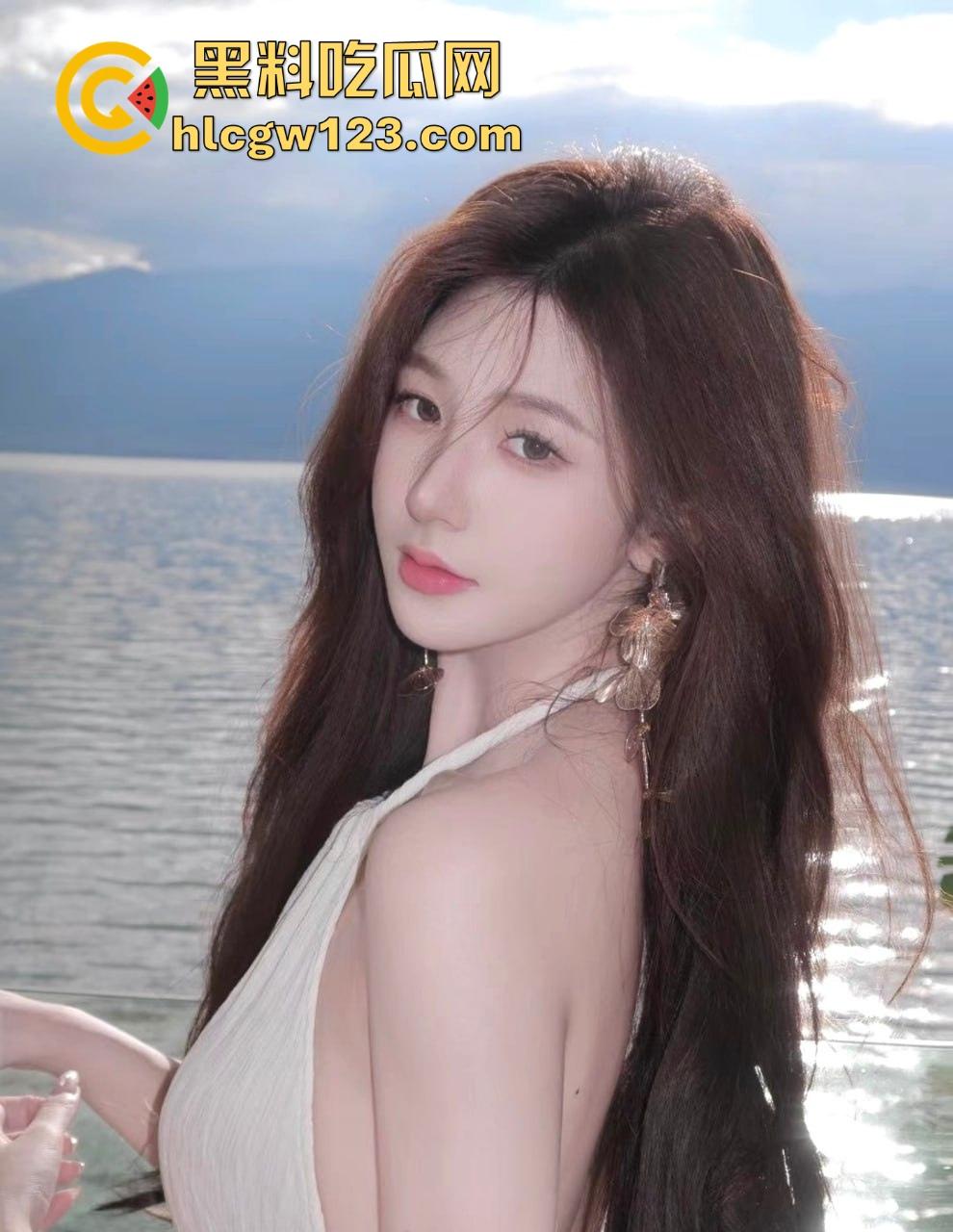 海角乱伦大神 39岁大屁股妈妈30岁堂姐 终于在堂姐醉酒状态 进入了堂姐的骚逼 但是过程堂姐醒了!-1