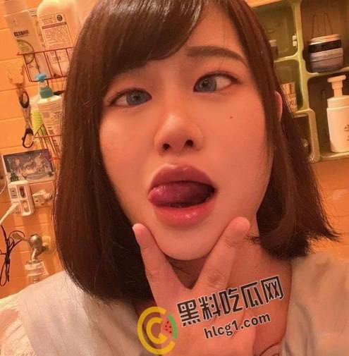 深圳某公司高管 家里老公是个废物无法满足性欲 发裸照和自慰视频在广大平台寻求炮友 看样子水就多-1