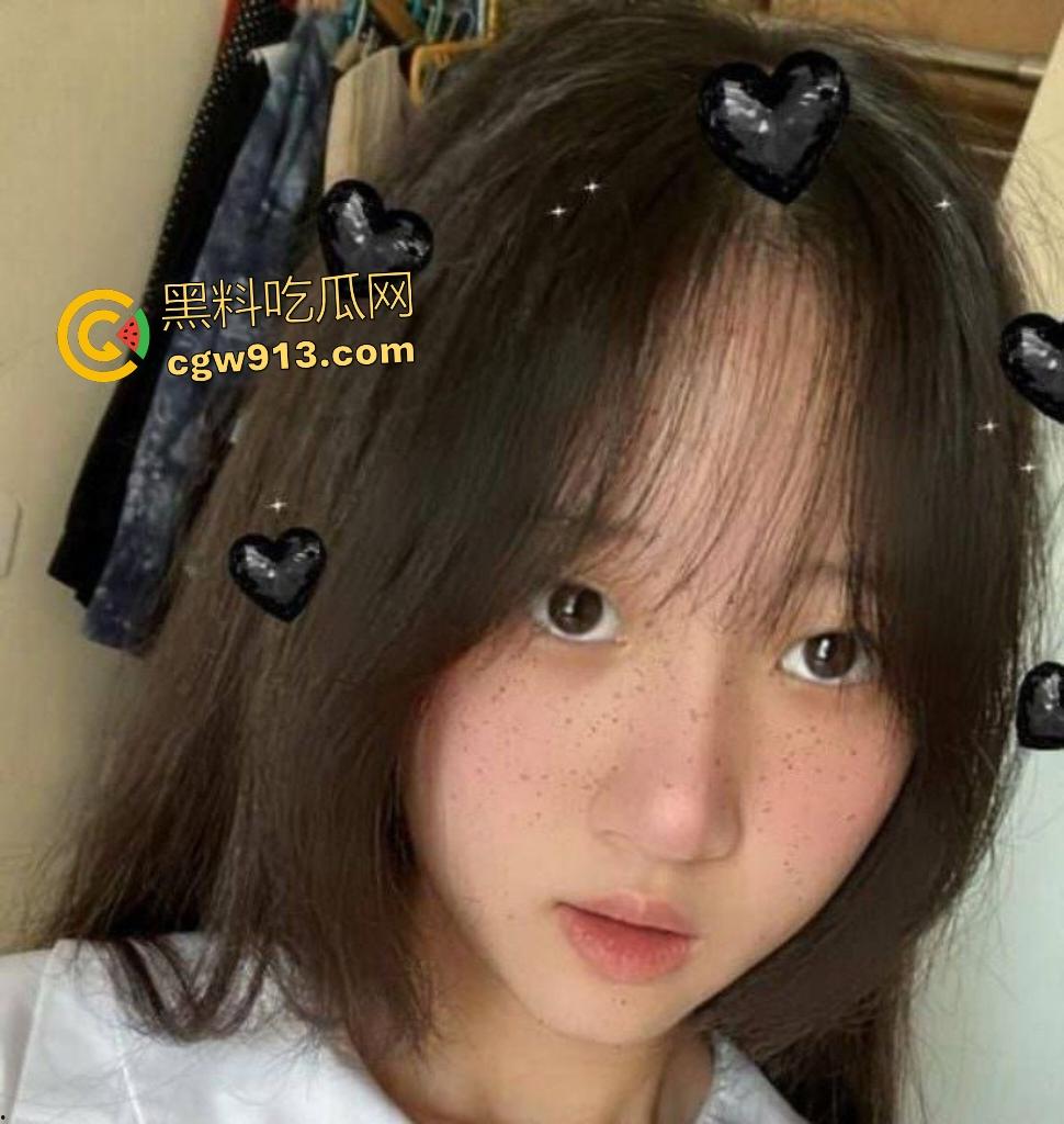 香港圣母学院骚妹【侯若飞】出租房主动送逼,口交内射全都愿意,浪叫愿嫁渣男,谁知第二天被甩!-2