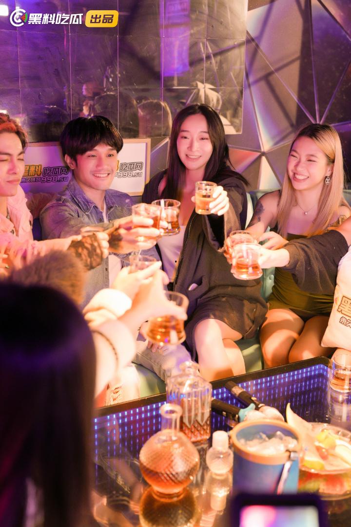 黑料吃瓜网出品-《江南第一小屌童锦程798&吴柳芳之花小龙&王老师爱情故事》第四集!-6