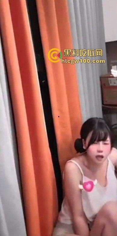 快手【幸子】直播玩调教,骚货塞入跳蛋让金主远程操控马力开到最大爽到高潮失控还是榜一大哥会玩!!-12