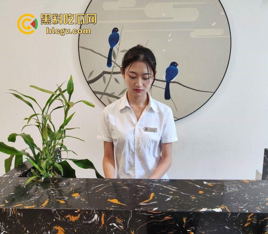 酒店前台实习妹子【王涵敏】被约炮!酒吧喝酒后无套爆操,先来一发丝袜足交!-2