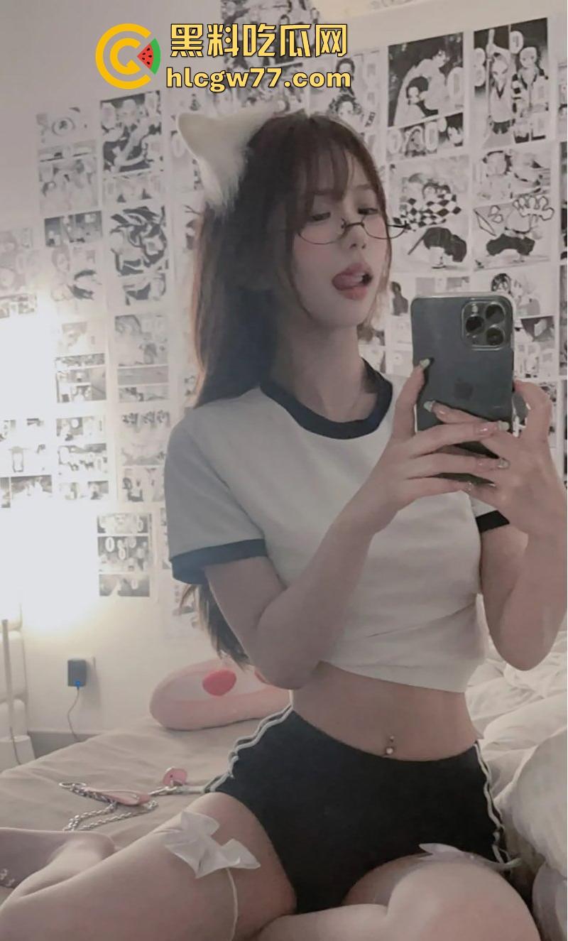 抖音反差天花板【宥子otc9】最新定制私拍 粉嫩白虎小穴被插的白浆直流 白玉酥胸令人心神颤抖-5