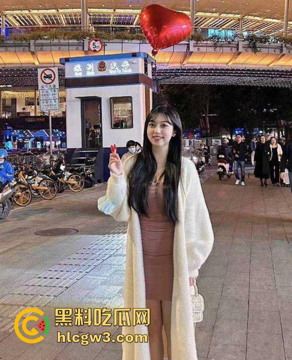 成都艺术职业大学 大长腿模特瑶瑶 酒店被摄影师潜规则口爆 可惜无毛白虎没操到-1