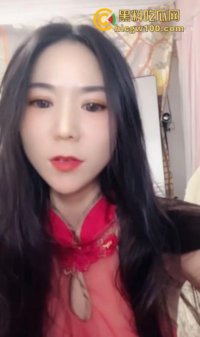 高颜值舞蹈女神【糖宝的糖】情趣展示妖娆火辣身材 后入姿势极致勾引 道具自慰潮喷了!-1