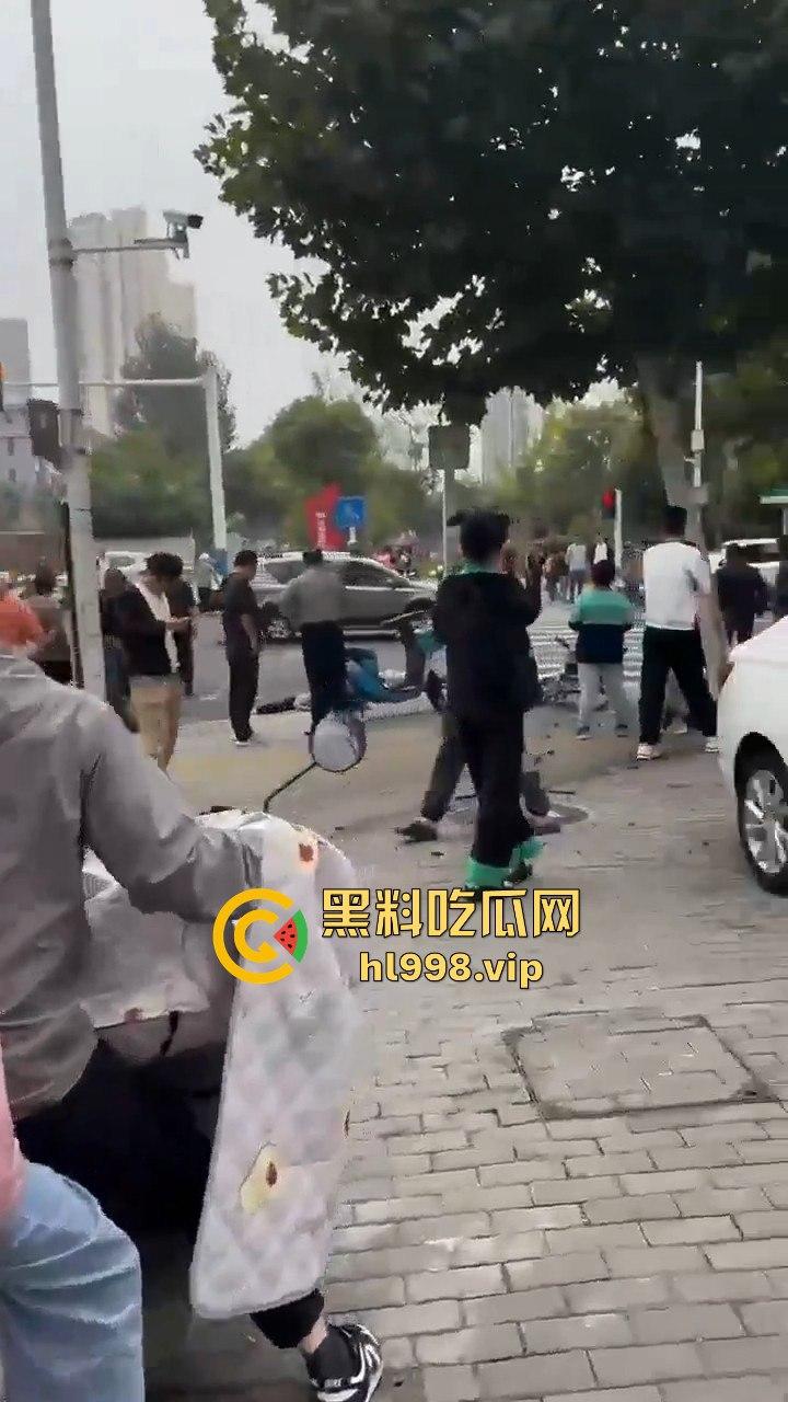 安徽蚌埠车祸致3死3伤!理想司机大喊刹不住,智能系统成悲剧导火索,警方通报引发热议!-14