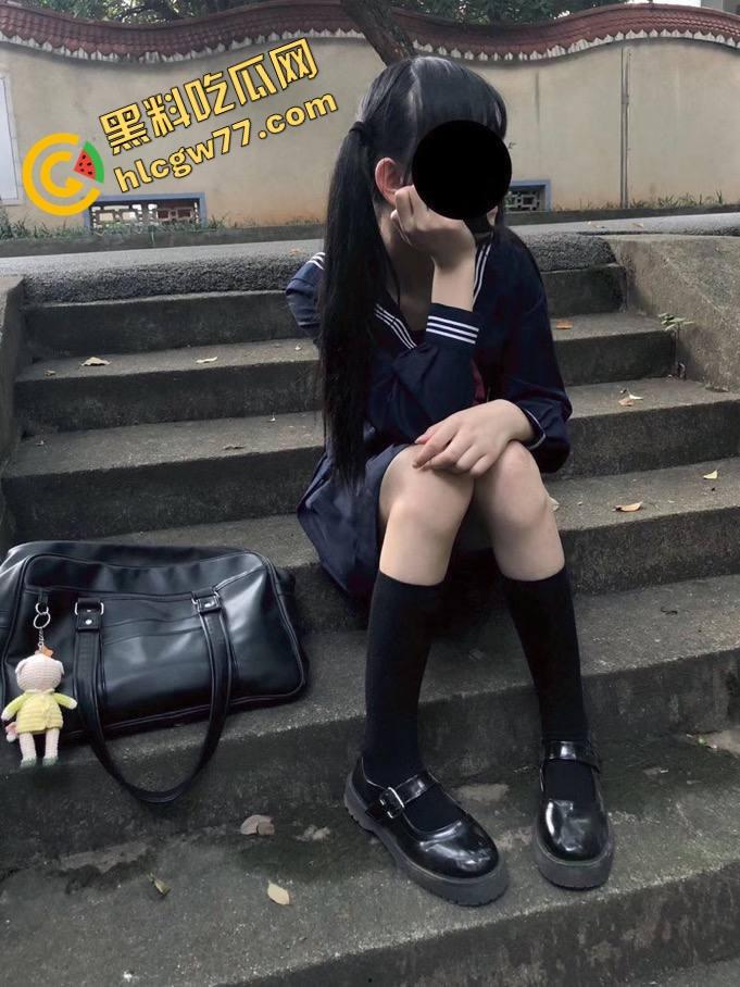 天津淫荡母狗『赵曦』萝莉脸配魔鬼御姐身，嫩洞喷汁奶子弹得能炸眼，操一炮香得鸡巴烧断！-8