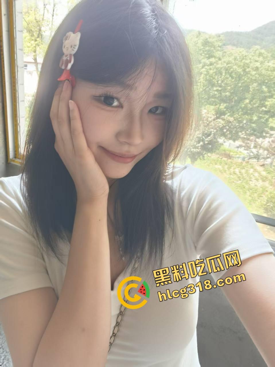 瓜友爆料室友带男朋友回宿舍,还以为没人直接床上疯狂猛操,结果我在角落全看光了床下目击全程!-3