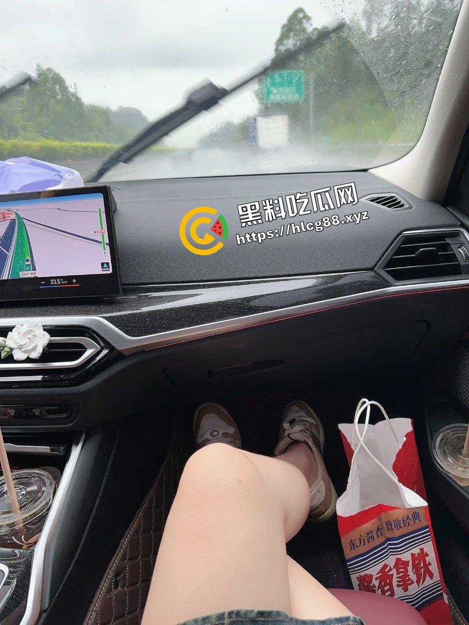 湖北汉口已婚贱逼渣女骚鸡【陈晶晶】背着性冷淡老公偷情约炮大哥,无套爆操中出骚叫!-4