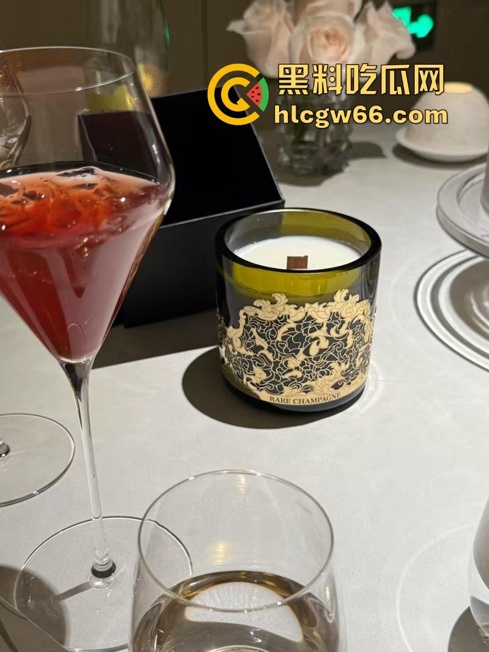 小红书找搭子吃饭不料被被逃单 上海假名媛黑料信息视频被曝光 没了大哥假名媛都原形必露！-5