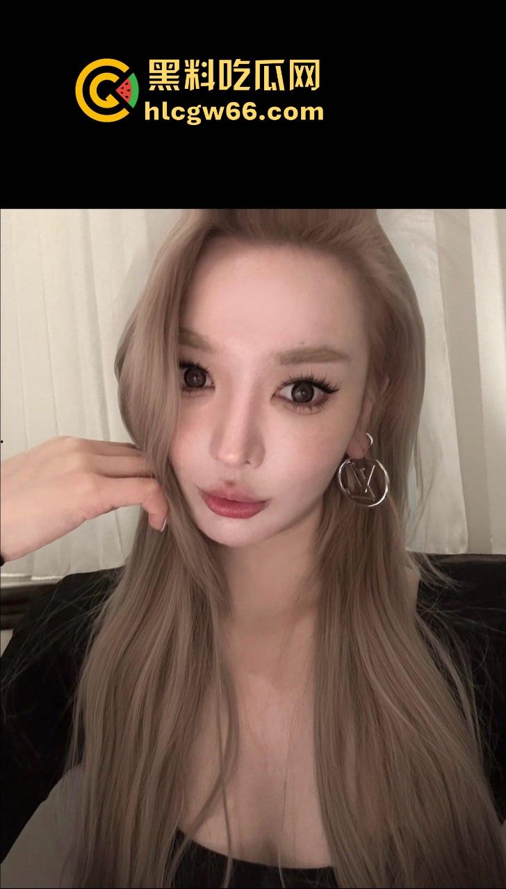 小红书找搭子吃饭不料被被逃单 上海假名媛黑料信息视频被曝光 没了大哥假名媛都原形必露！-12