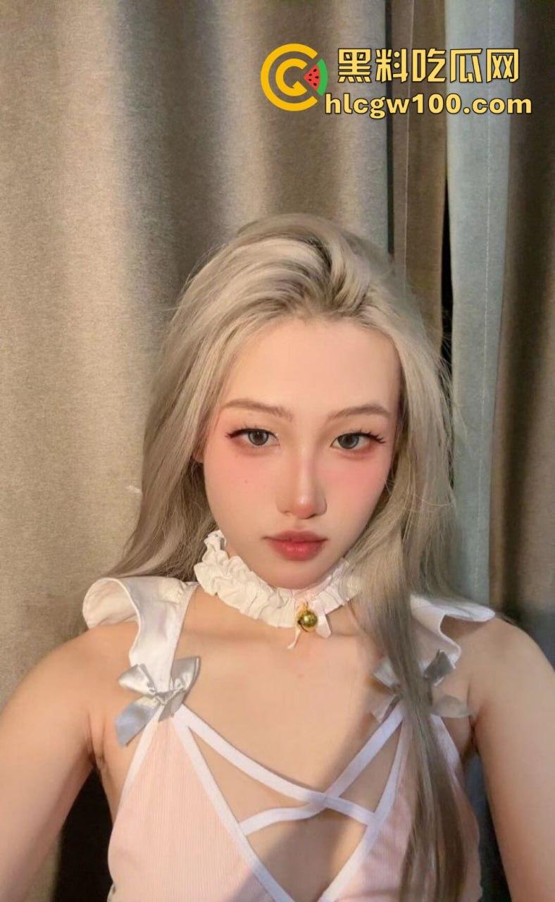 亚文化女友【赵婷】骚到极致,平时正经得像个人脱了衣服直接化身母狗,用跳蛋自慰到白浆直流 真的亚得一批!-3