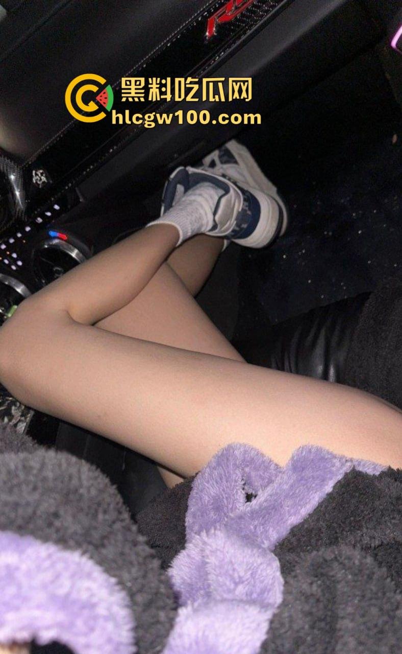 亚文化女友【赵婷】骚到极致,平时正经得像个人脱了衣服直接化身母狗,用跳蛋自慰到白浆直流 真的亚得一批!-10