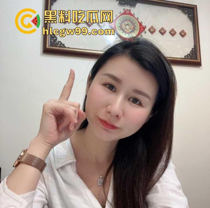 IG6000粉香港风水算命师【凯绮】拍给男友洗澡自慰视频泄密 不知她算没算到自己这一劫？-4