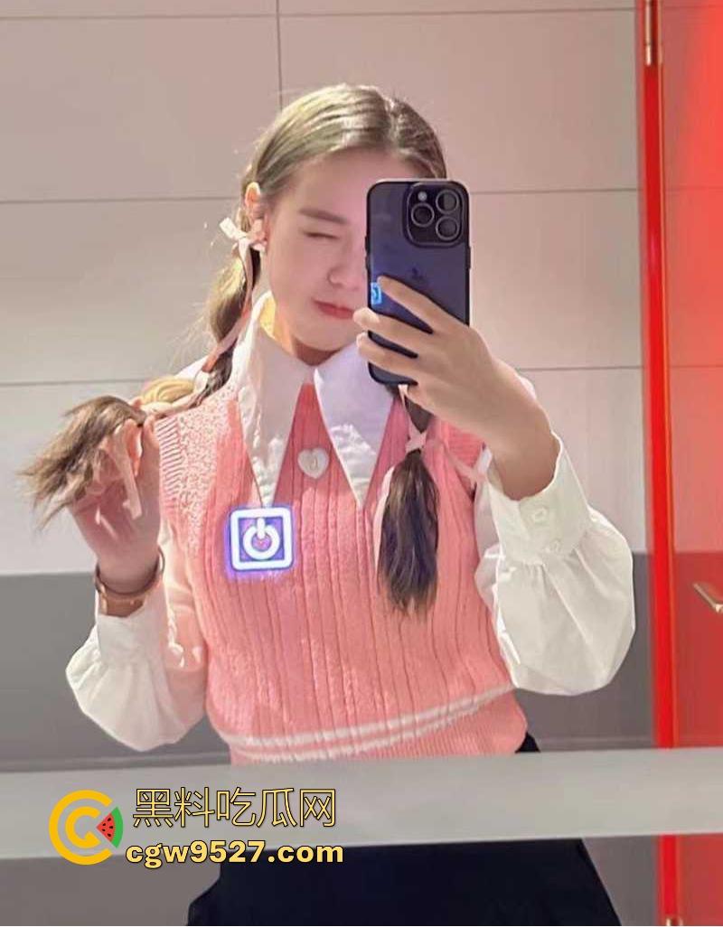 天津医科大学可爱女大【魏丫雅】不雅视频泄漏！清纯萝莉露脸骑乘，小贫乳摇摇晃晃，校园女神秒变反差母狗！-3