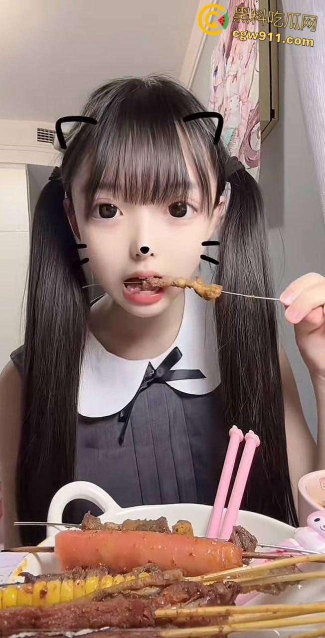 抖音网红萝莉【呆呆呓】，JK制服户外假屌自慰，线下约炮被大哥调教，狗链无套后入猛操，嫩穴高潮喷汁！-2