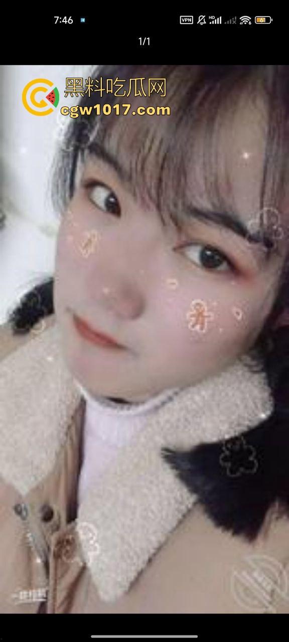 瓜友投稿！四川文化传媒职业技术学院【黄翠莹】真实女友自拍投稿，给所有人看看这骚货在网上有多骚多反差！-1