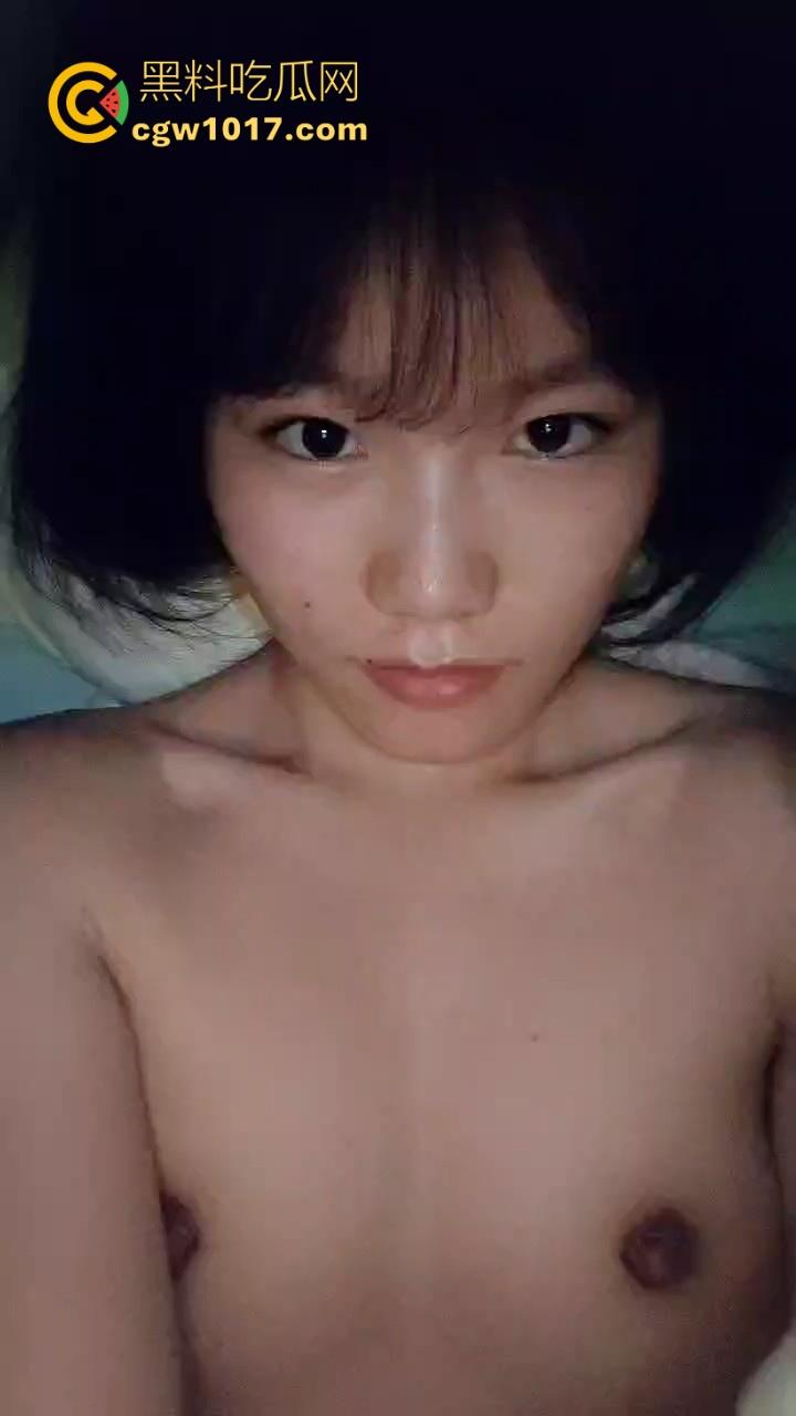 瓜友投稿！四川文化传媒职业技术学院【黄翠莹】真实女友自拍投稿，给所有人看看这骚货在网上有多骚多反差！-8