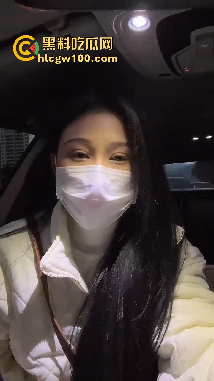 云南保山市君悦广场男子【王麒麟】表白成功，不料给正牌女友抓包，时间管理大师错误案例！！-7