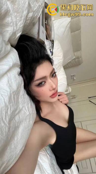 小编推荐！杭州极品尤物【秦筱】完美身材和顶级颜值，私下约炮视频曝光流出，很有撸点。-4