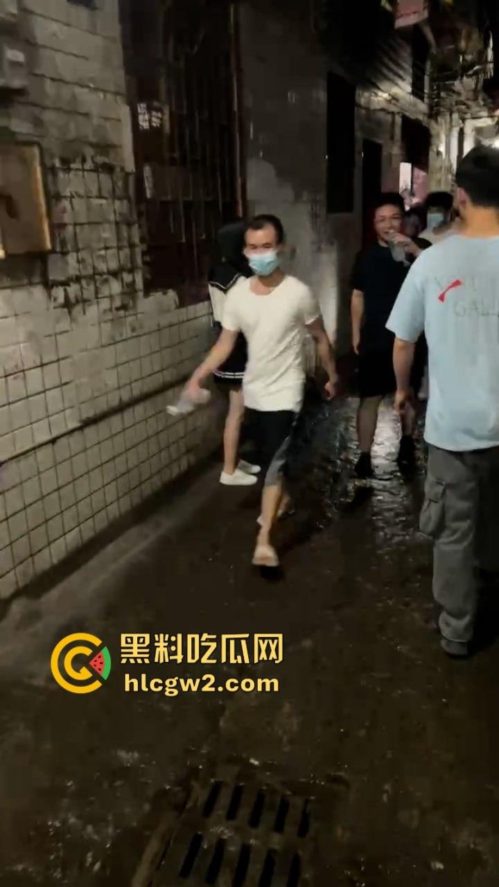 广州黄埔街巷骚鸡排排站 等你来点餐 耐玩不贵还长得好看-4