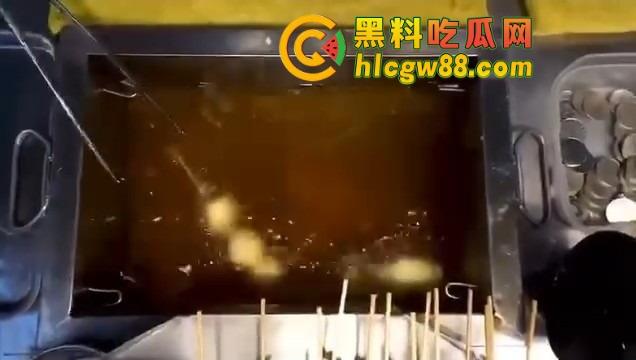 台妹大奶真空炸鲜奶,奶香四溢晃得人神魂颠倒,炸的不止是奶 是我的理智,夜市鲜奶西施让我一口都不想放过!-4