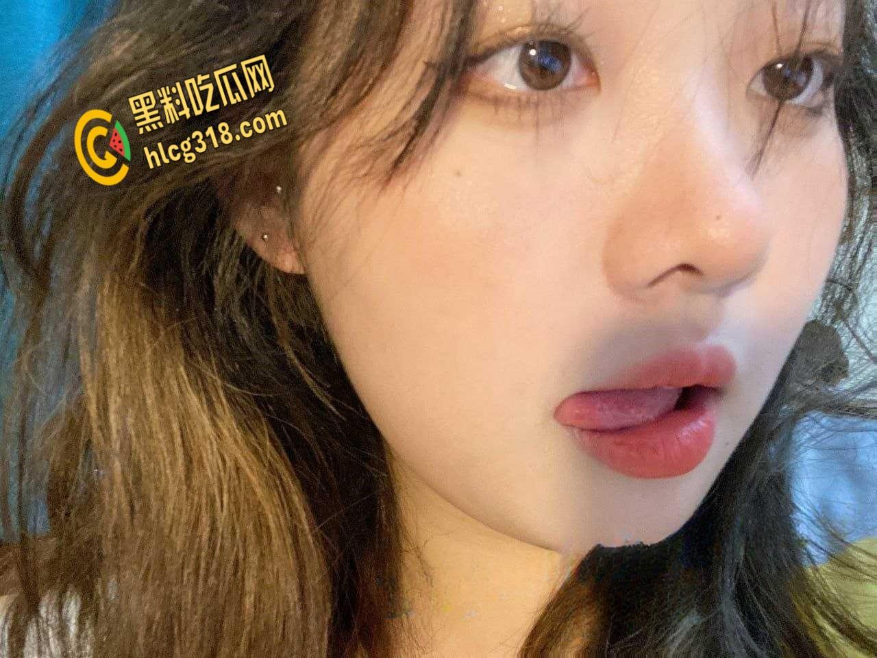 安徽农业大学【黄沁然】,有着巨乳却给主人当母狗玩,SM性爱尽显母狗本性!-1