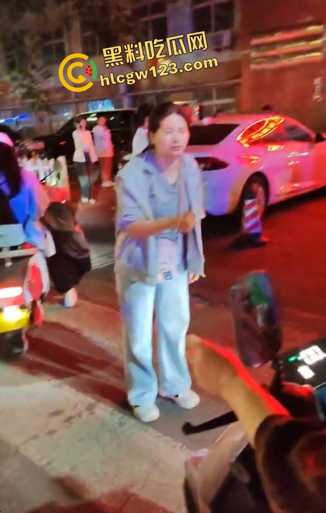 许昌六中【吴怡佳】被班主任嫉妒美貌体罚孤立,恶毒霸凌导致学生跳楼!同学愤怒狂砸学校财产!-8