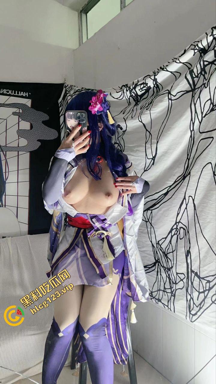 推特反差福利姬【你的kk】10月最新写真泄出，炮机狂插紧致小穴，白浆喷得满屏！-23