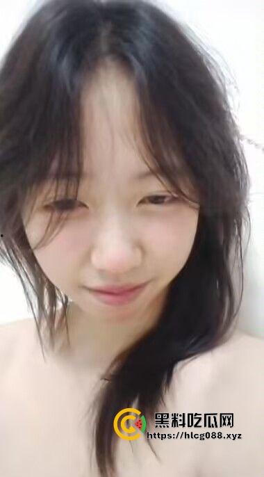 四川眉山仁寿县【李佳玲】背着男友偷人，分手后骚料满天飞，这贱货下贱得让人想吐！-1