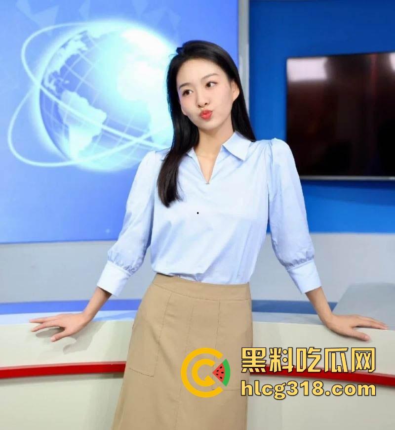 南京电视台高颜值实习主持人【叶璇】性爱视频曝光 为升职以肉体贿赂领导 极品女神没想到是领导的口交肉便器！-3