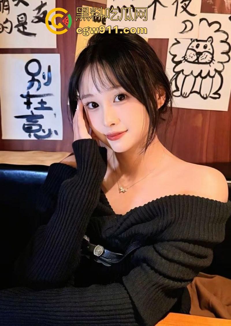 烟台大学清纯白月光学生会会长，清纯少女被捆绑滴蜡调教，男友无套猛操中出，内射特写十分诱人！-1