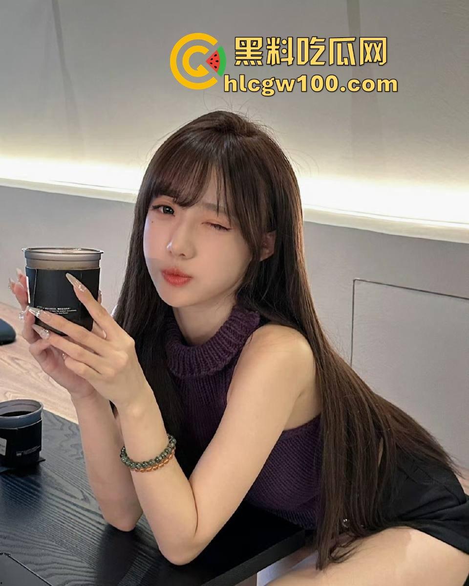 厦门大学清纯学生【林惠】自慰视频流出，微博【GNOHZY_】反差母狗道具自慰玩到失控！-6