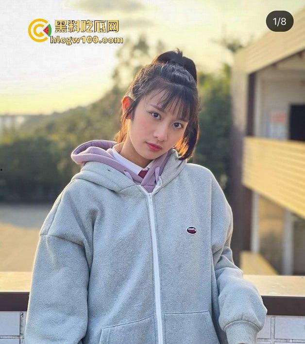 台湾工商学院大一学妹【蒋瑶】大量淫照视频流出，勾搭网友的淫荡小母狗，推荐校园系列！！-2