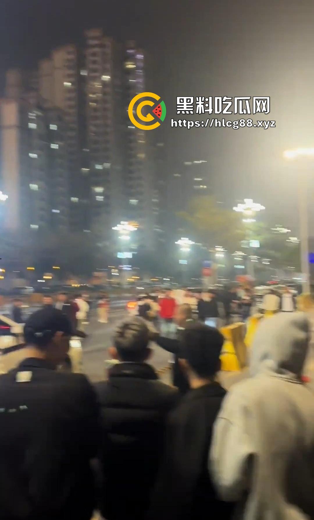 吴川三中一群人渣围殴弱智学生塞嘴逼打飞机，学校还他妈忙着捂嘴护畜生！-17