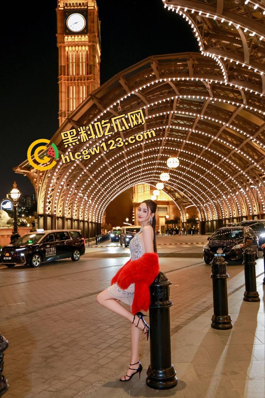 上海牛逼富二代爆玩制服嫩妹,法拉利一开少女排队上车,无套内进制服JK,操到嘤叫痉挛!-7