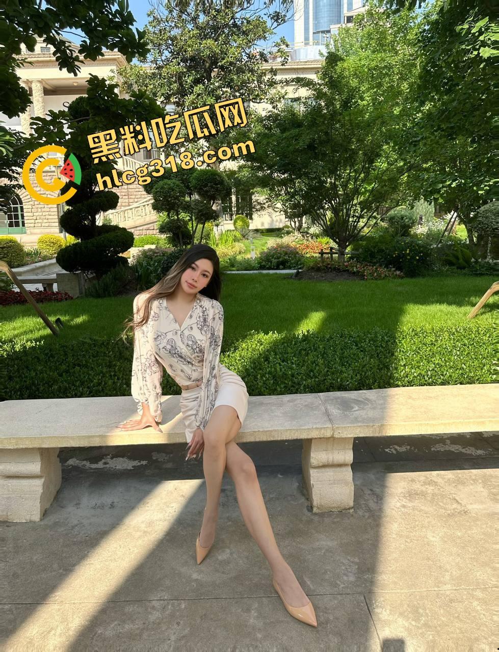 刚睡醒就被骑，表嫂穿着内裤坐上来，这开门见山姿势配上晨勃真的安逸，干完她还紧紧抱着我不撒手！-2