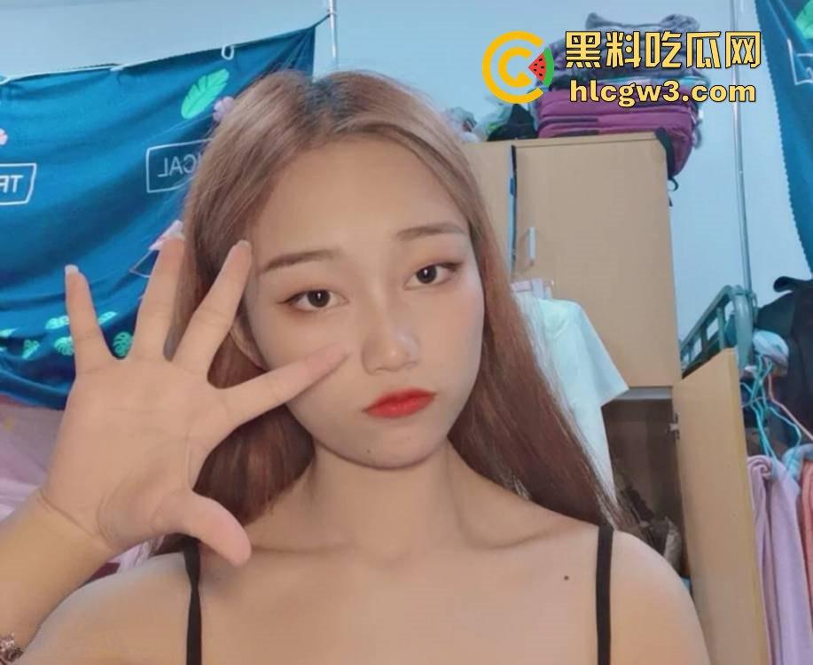 西安交大清纯校花【黎诗雨】私密自拍外流!清纯脸蛋配骚浪劲儿,男友大棒伺候叫声销魂惹全网嗨翻!-5