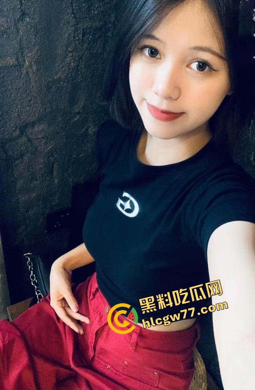 世界上最大的背刺，成都女孩【周然】手机借闺蜜打游戏，结果闺蜜偷看到她大量私密，友谊当场粉碎！-6